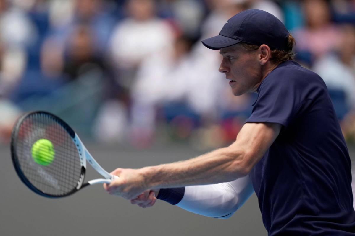 Six Kings Slam, Sinner contro Tsitsipas