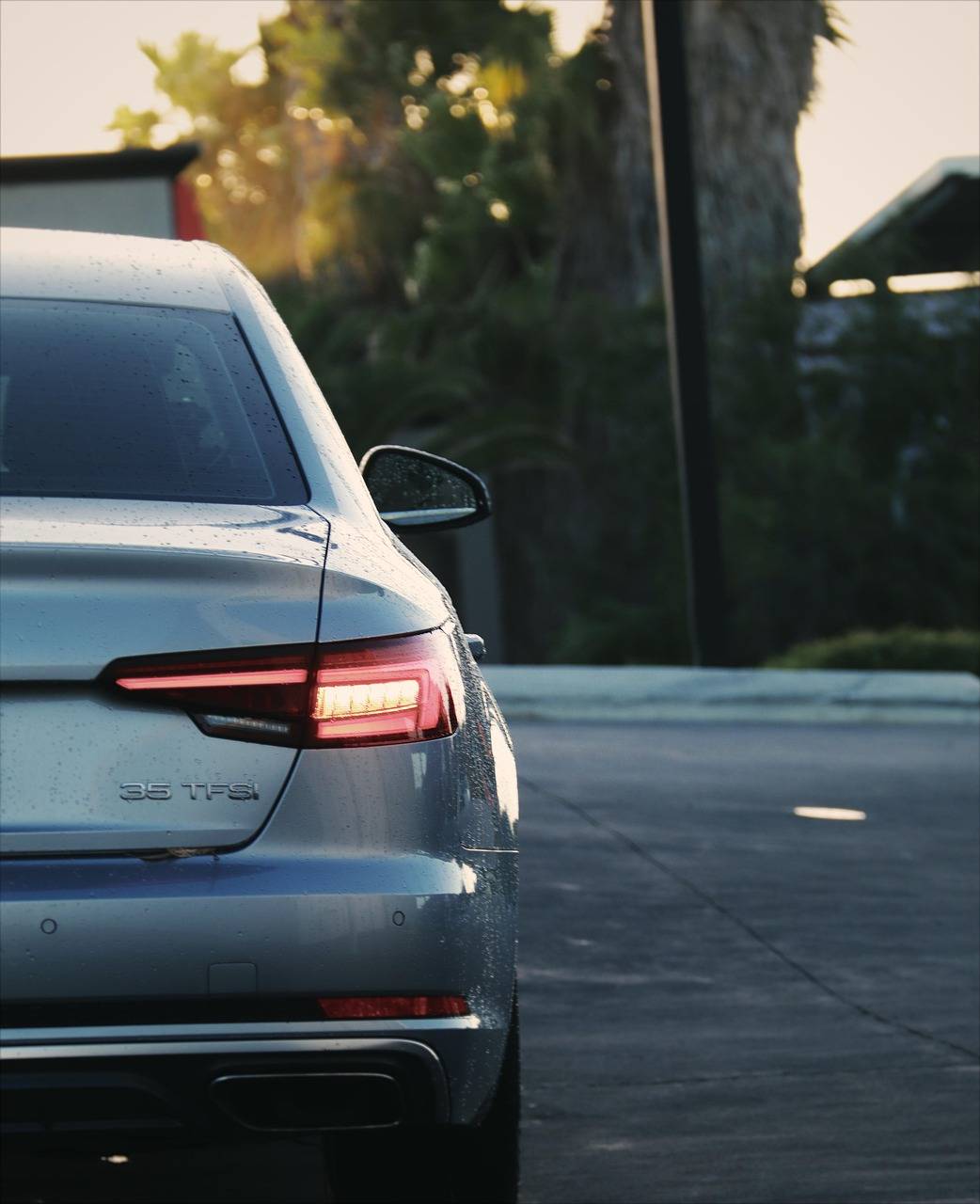 Multe fino a 30mila euro, ma non solo: ecco cosa si rischia facendo sesso in auto