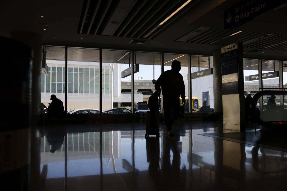 Shutdown, ripresa a rilento. E l'intesa fa scoppiare i Dem