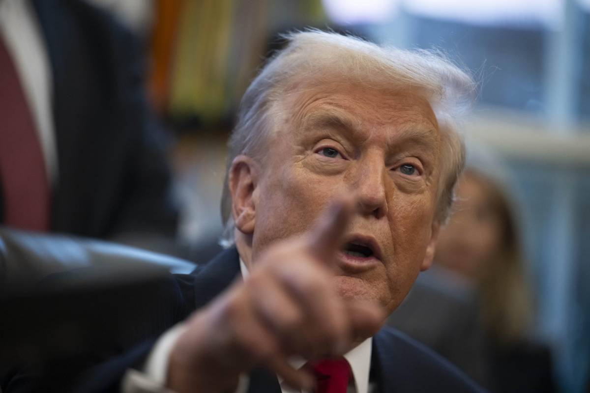 La Bbc nella bufera. Trump chiede i danni. "Causa da 1 miliardo se non rettificano"