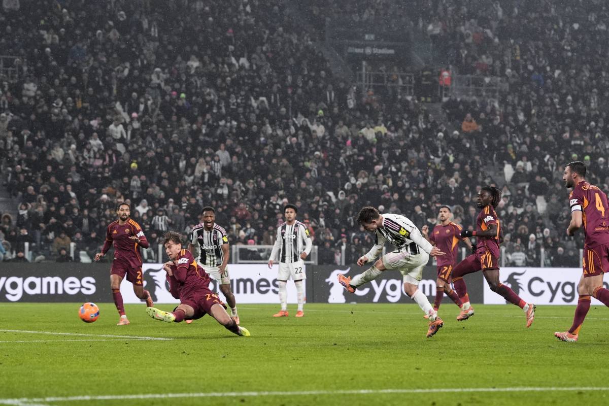 https://img.ilgcdn.com/sites/default/files/styles/xl/public/foto/2025/12/20/1766264196-juventus-roma-conceicao-gol.jpg?_=1766264196