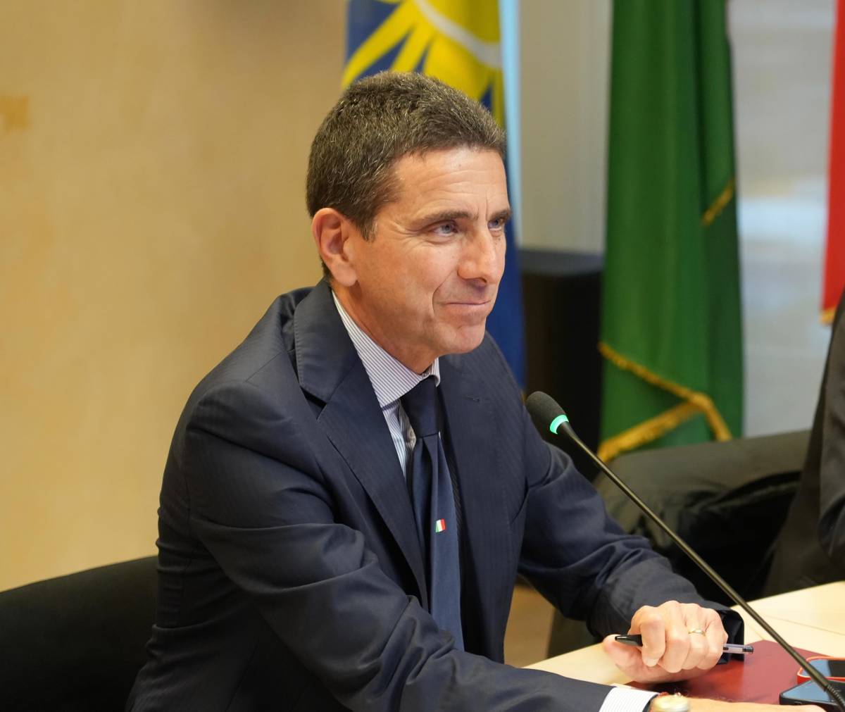 A Milano i mondiali di hockey. Bozzetti: 