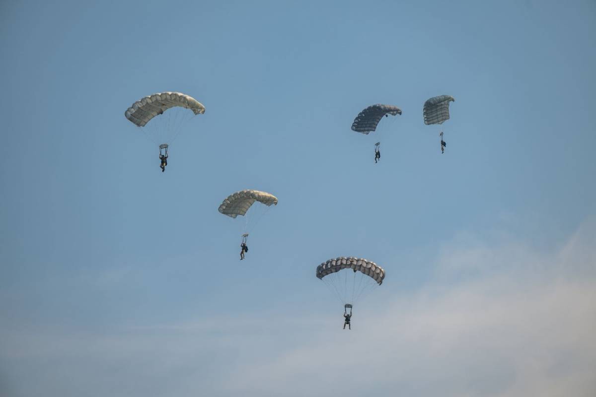 "Una presenza militare segreta": la strana mossa degli Usa nel Mar Cinese