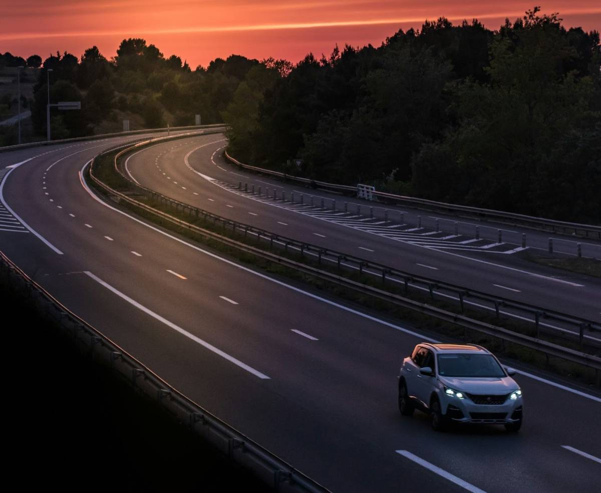 Ecco quando puoi usare la piazzola di sosta in autostrada: cosa dice il Codice della strada
