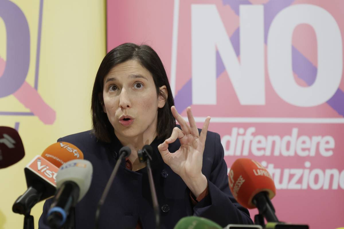 Schlein all'attacco: 