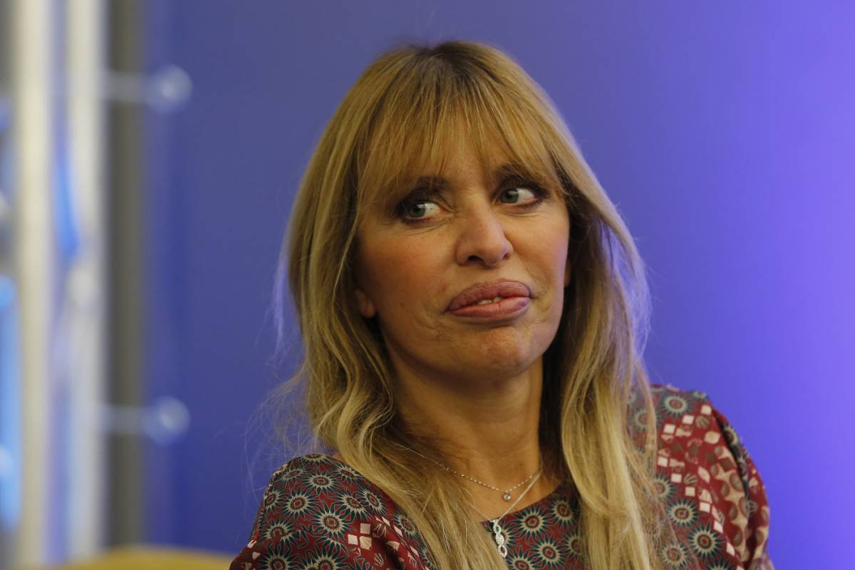 Alessandra Mussolini, malore al Grande Fratello Vip: come sta l'ex parlamentare