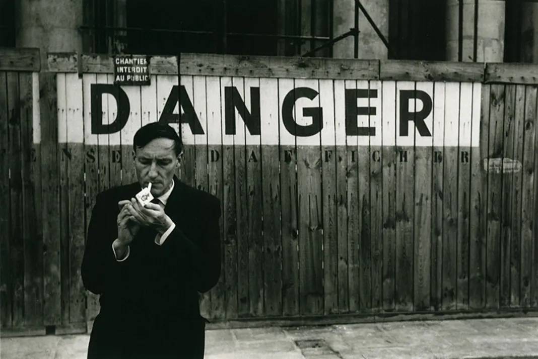 La morte è un sogno che spiega la vita. Siamo fantasmi senza redenzione