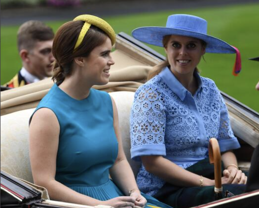 Eugenia e Beatrice di York, niente messa di Pasqua con la royal family: il passo indietro per lo scandalo Epstein