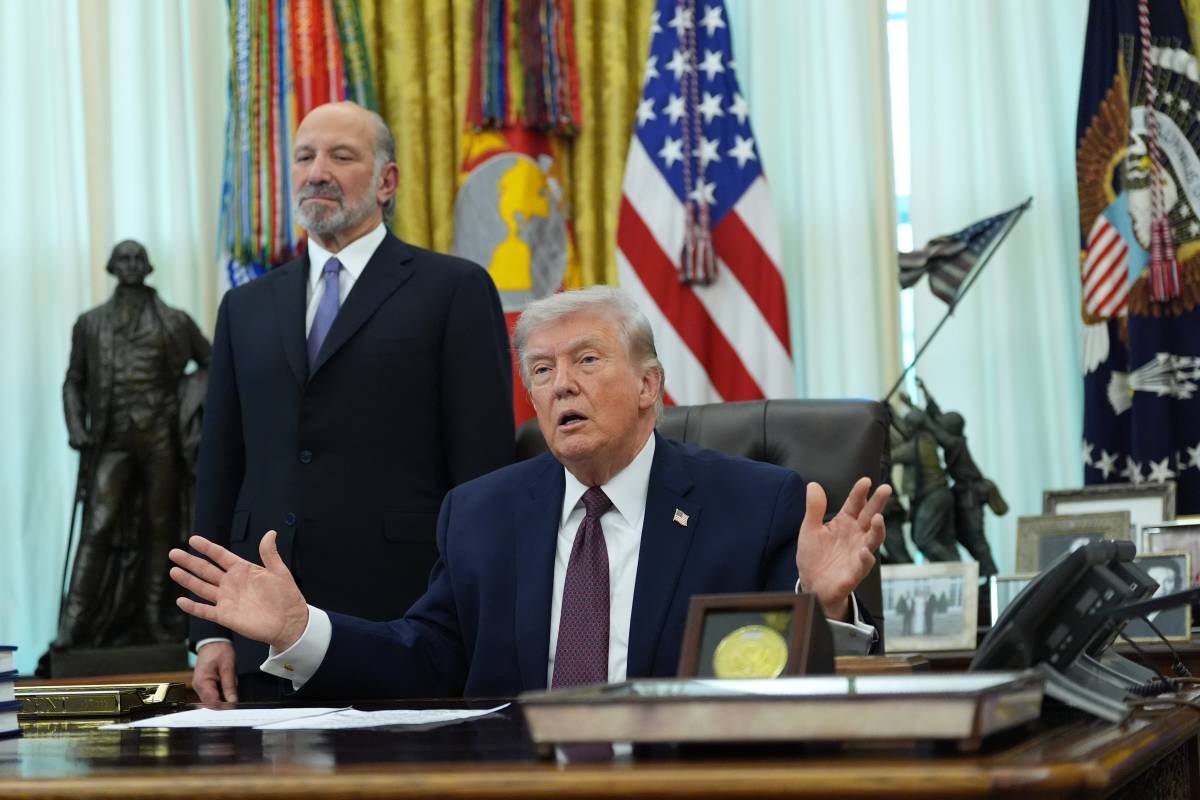 Nato, disgusto Trump. "È una tigre di carta. Potrei andarmene". Il rebus delle norme