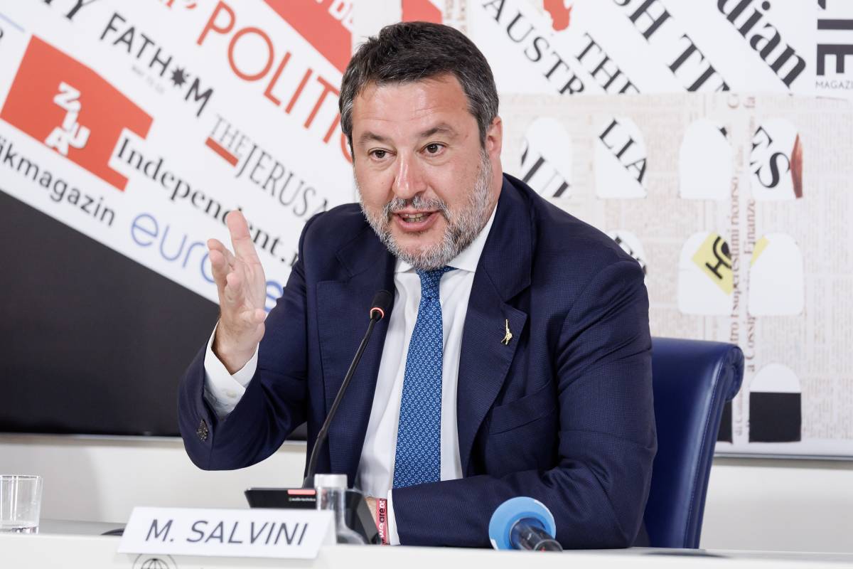 Il Pd vuole bloccare la piazza di Salvini. 