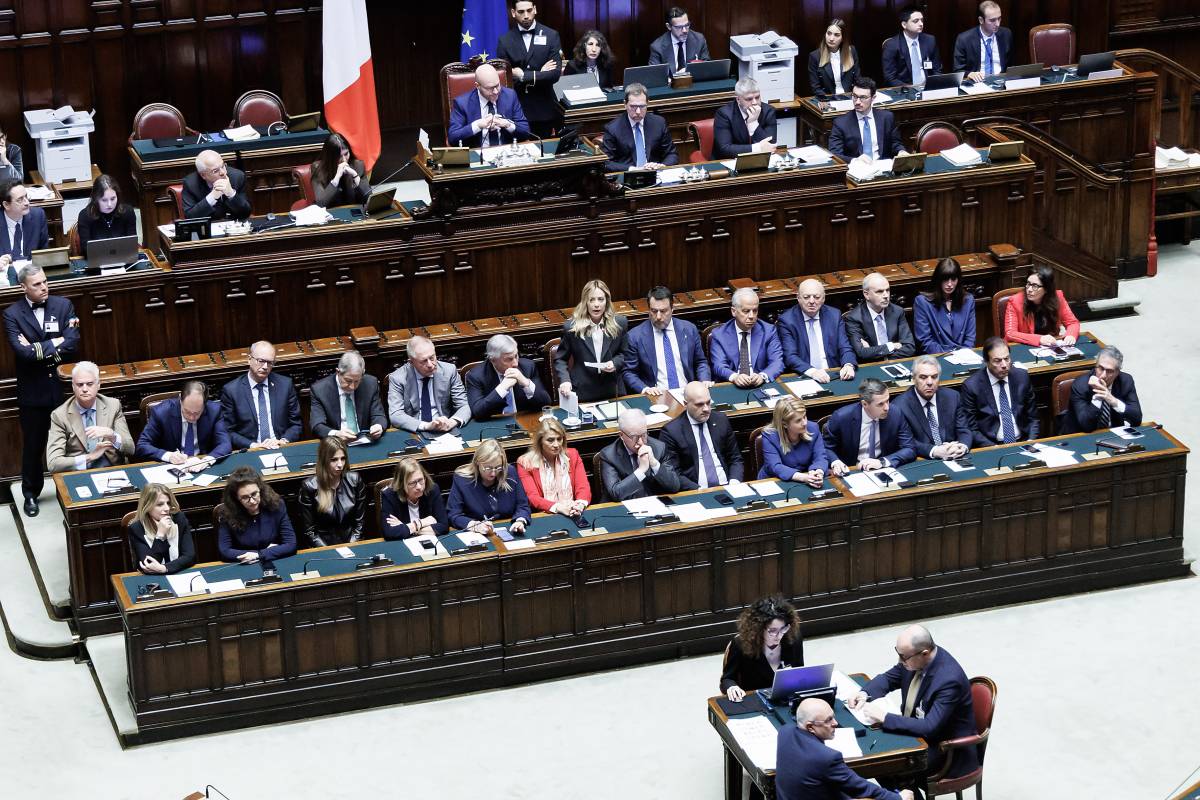 L'esecutivo accelera su taglio delle tasse, Piano Casa e lavoro