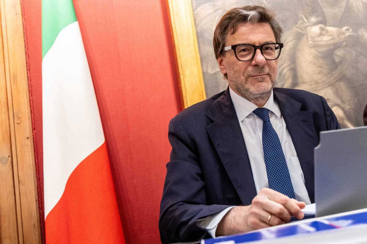 Il governo osserva "con attenzione". E il centrosi