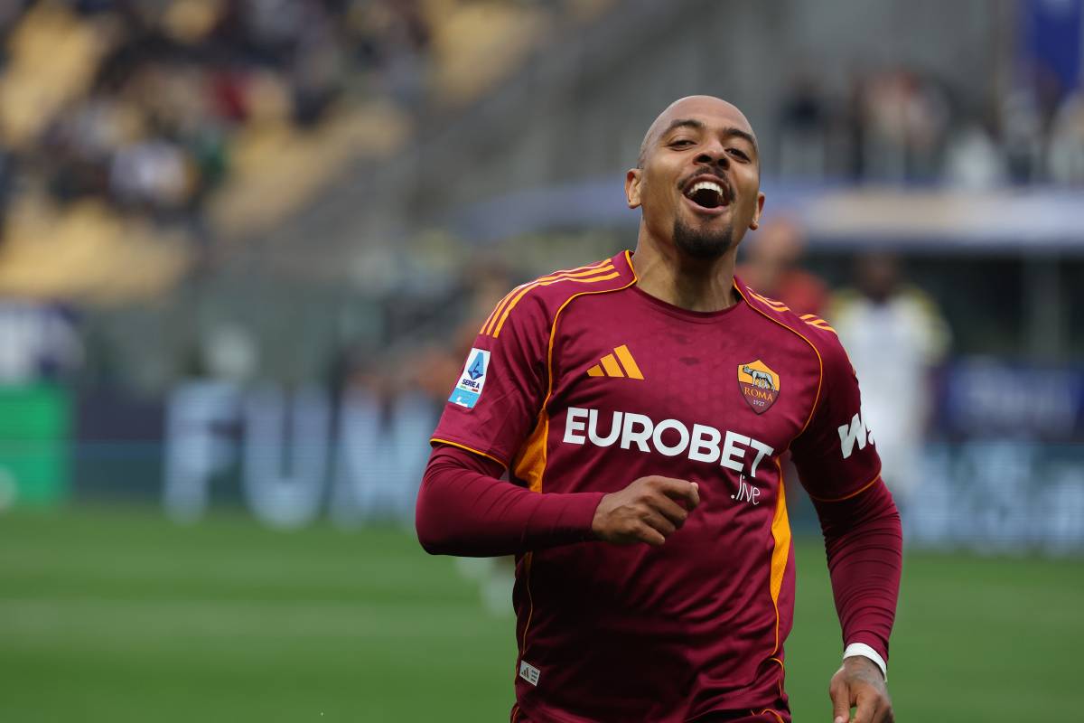 Roma, rimonta nel recupero con un Malen da record. Ma Dybala annuncia l'addio