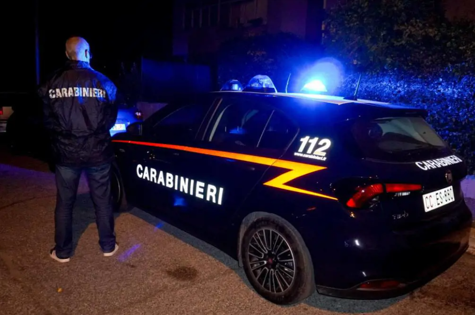 https://img.ilgcdn.com/sites/default/files/styles/xl/public/foto/2026/05/13/1778678523-carabinieri.png?_=1778678523