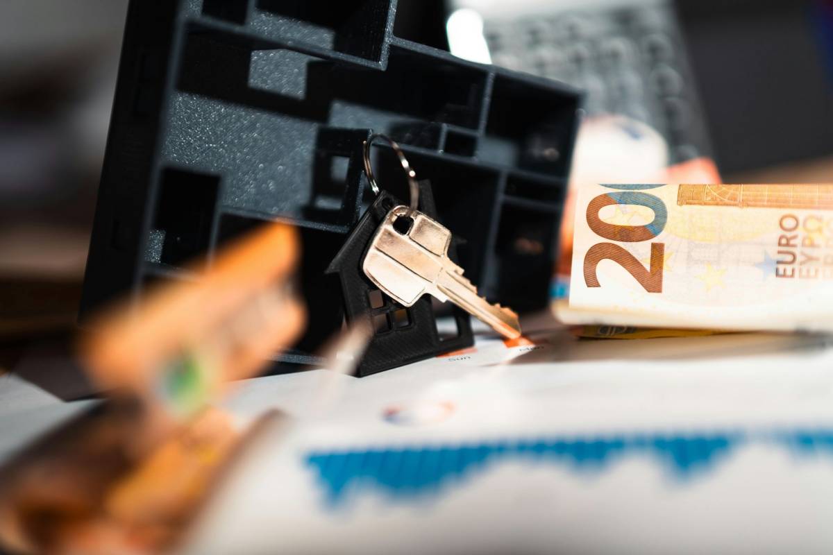 Case sfitte, arriva la stangata europea: tasse fino a 4mila euro