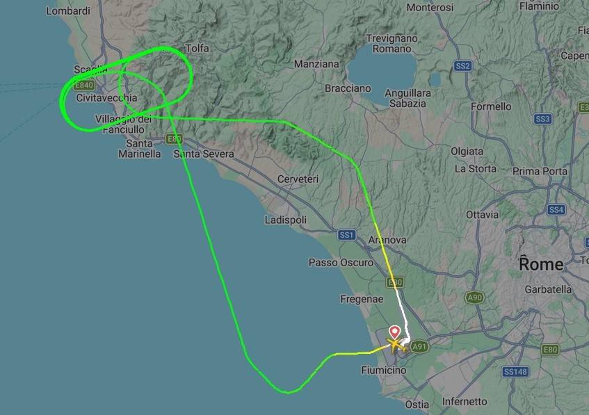 https://img.ilgcdn.com/sites/default/files/styles/xl/public/foto/2026/05/19/1779208687-volo-fiumicino.jpg?_=1779208687