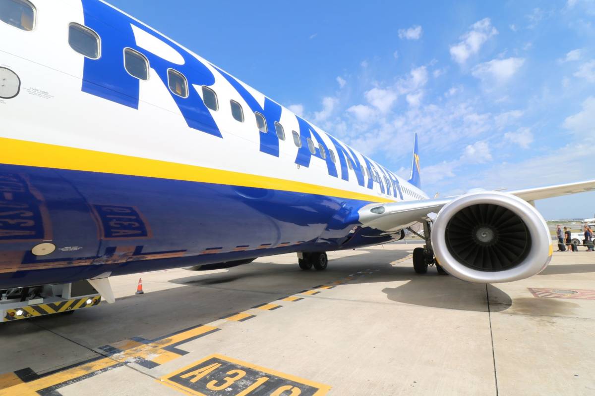 https://img.ilgcdn.com/sites/default/files/styles/xl/public/foto/2026/05/31/1780216561-ryanair.jpg?_=1780216561
