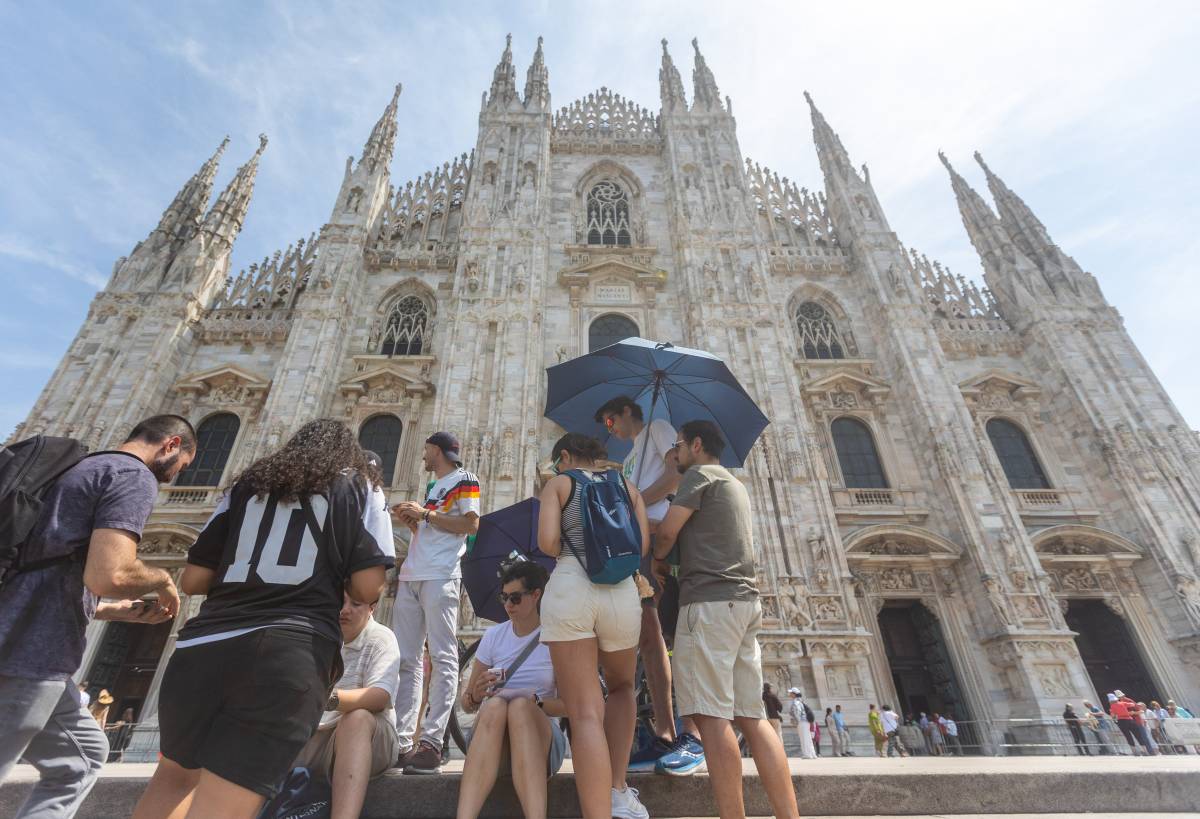 Fra alzabandiera, fanfare e musei, domani gli 80 anni della Repubblica
