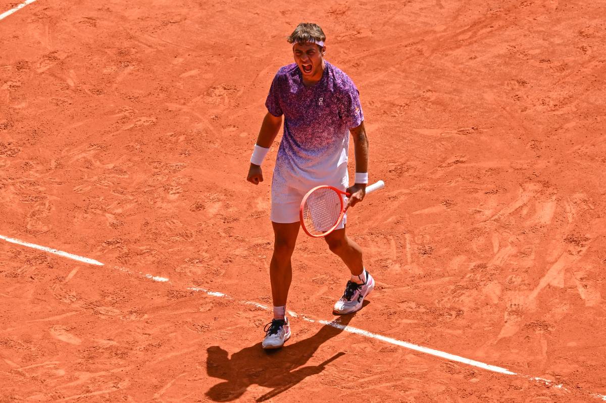 Urlo Cobolli: Auger-Aliassime sconfitto in quattro set, Flavio vola in semifinale al Roland Garros