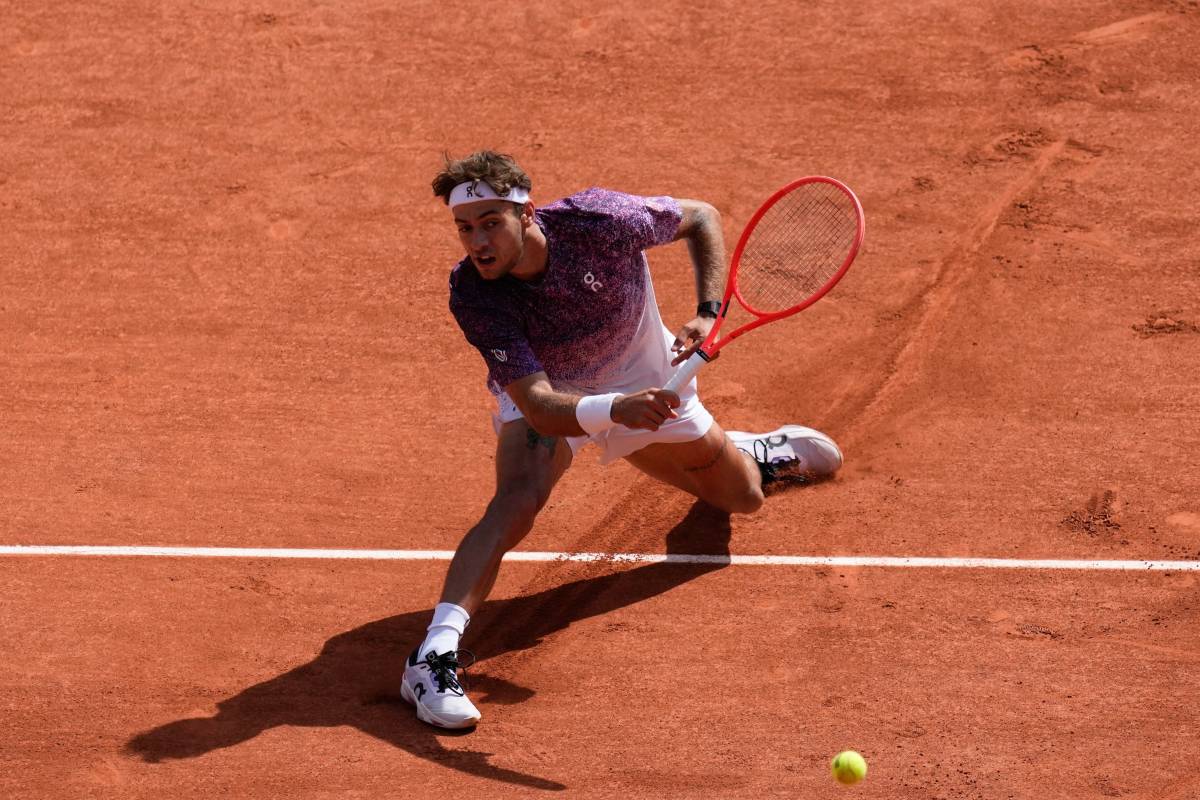 A Cobolli non riesce l’impresa: Zverev vince il Roland Garro
