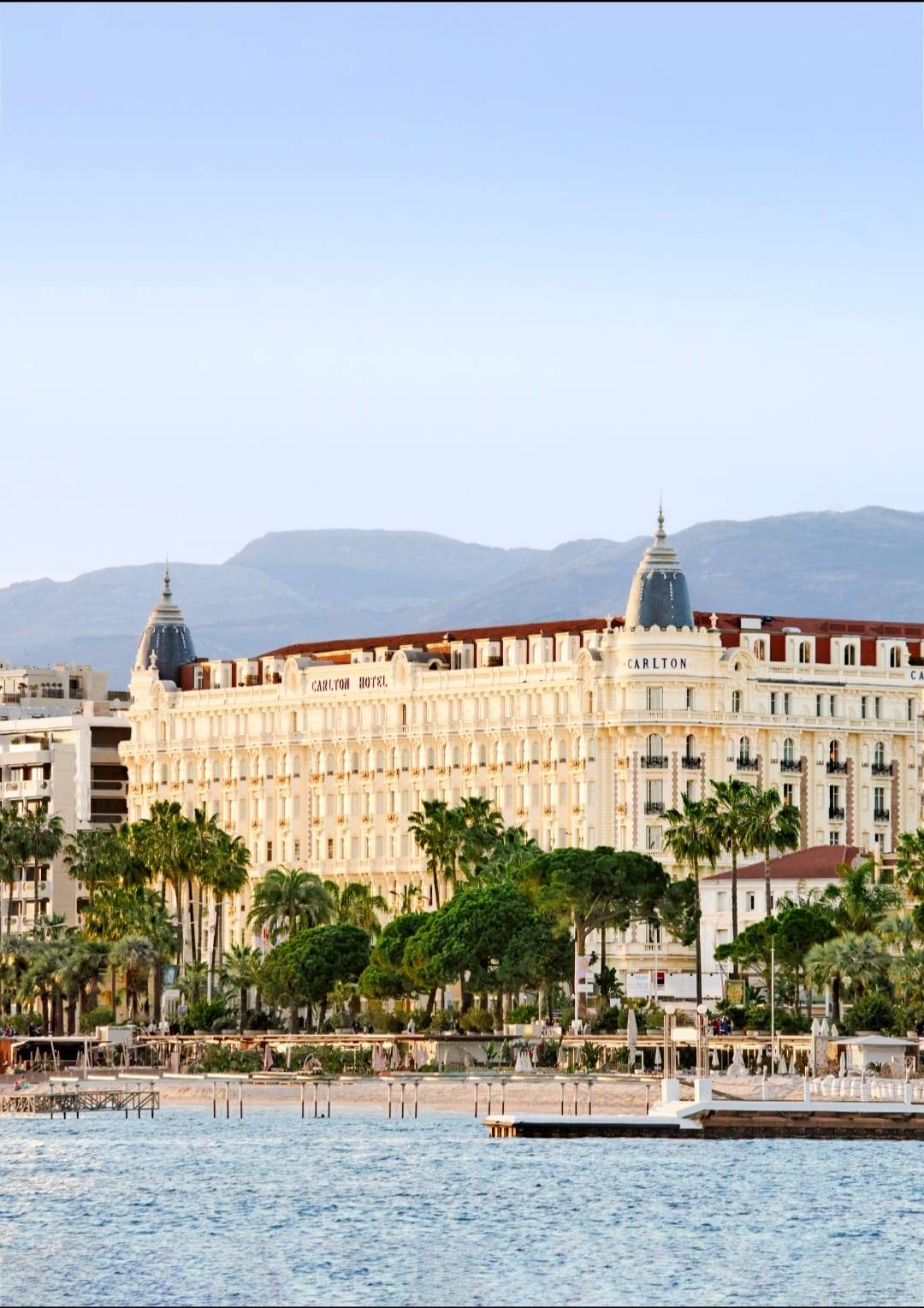https://img.ilgcdn.com/sites/default/files/styles/xl/public/foto/2026/06/26/1782476485-carlton-cannes-cannes.jpg?_=1782476887