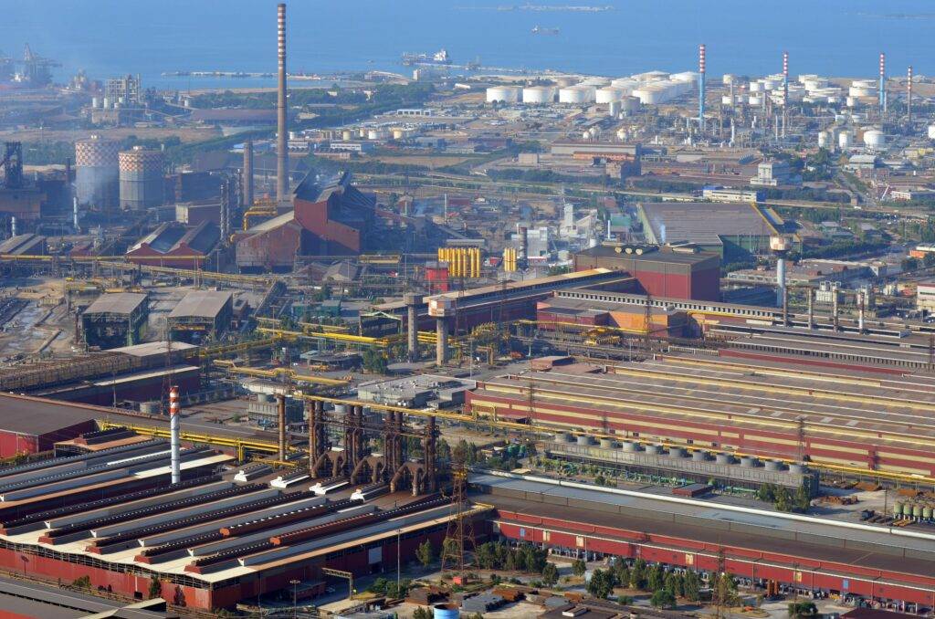 Ilva cambia pelle, produzione addio
