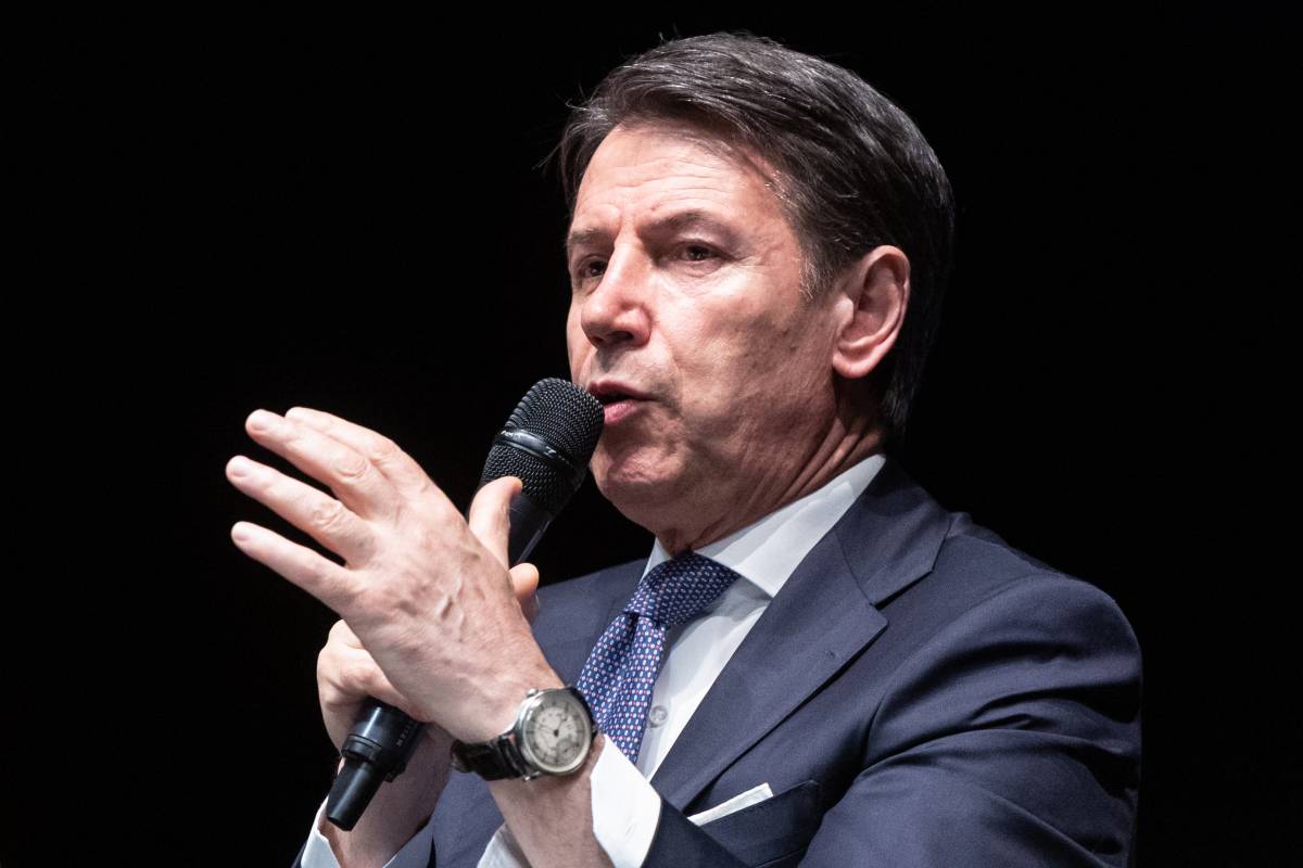 Giuseppe Conte chiede una data per l'audizione in Commissione Covid