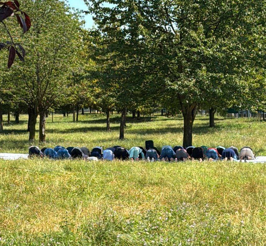 Polemiche sull'uso di un parco a Milano per preghiere