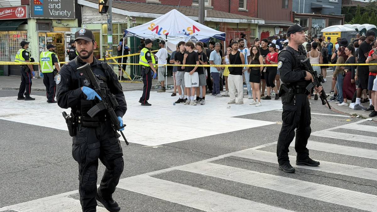 Toronto, spari durante il Festival di salsa: due morti e alcuni feriti gravi
