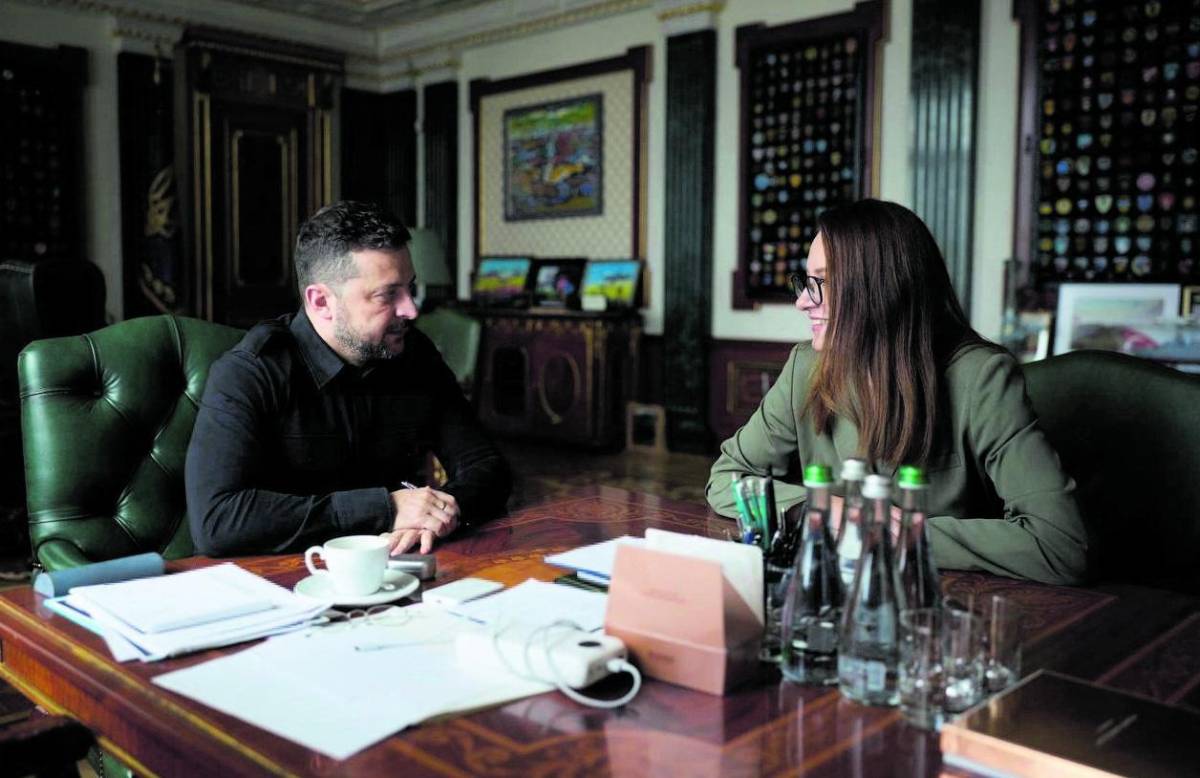 Rimpasto Zelensky: cambiano premier e vertici dell'esercito. "Ci sono nuovi piani"