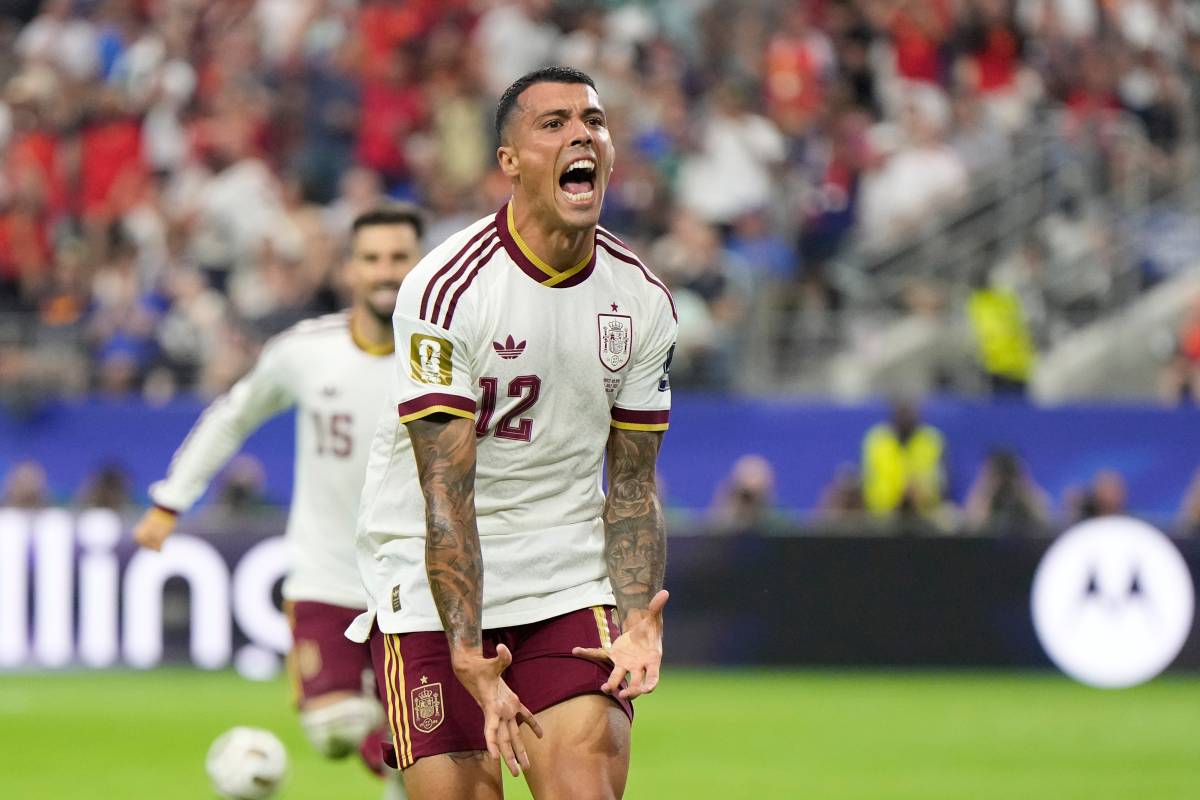 La Spagna domina una Francia irriconoscibile: 2-0 Furie Rosse, sarà finale