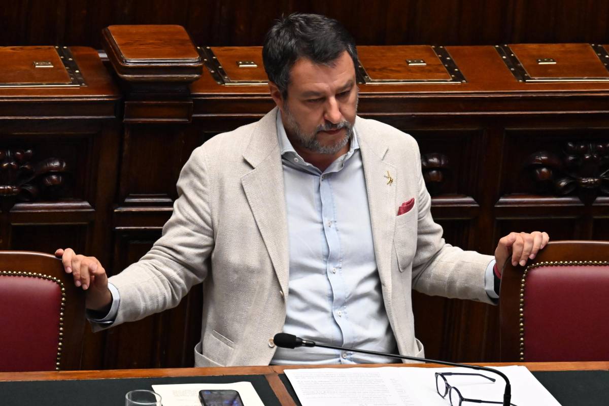 Caso Roggero, Salvini: "Estendere il concetto di legittima difesa, 14 anni neanche a un pedofilo"