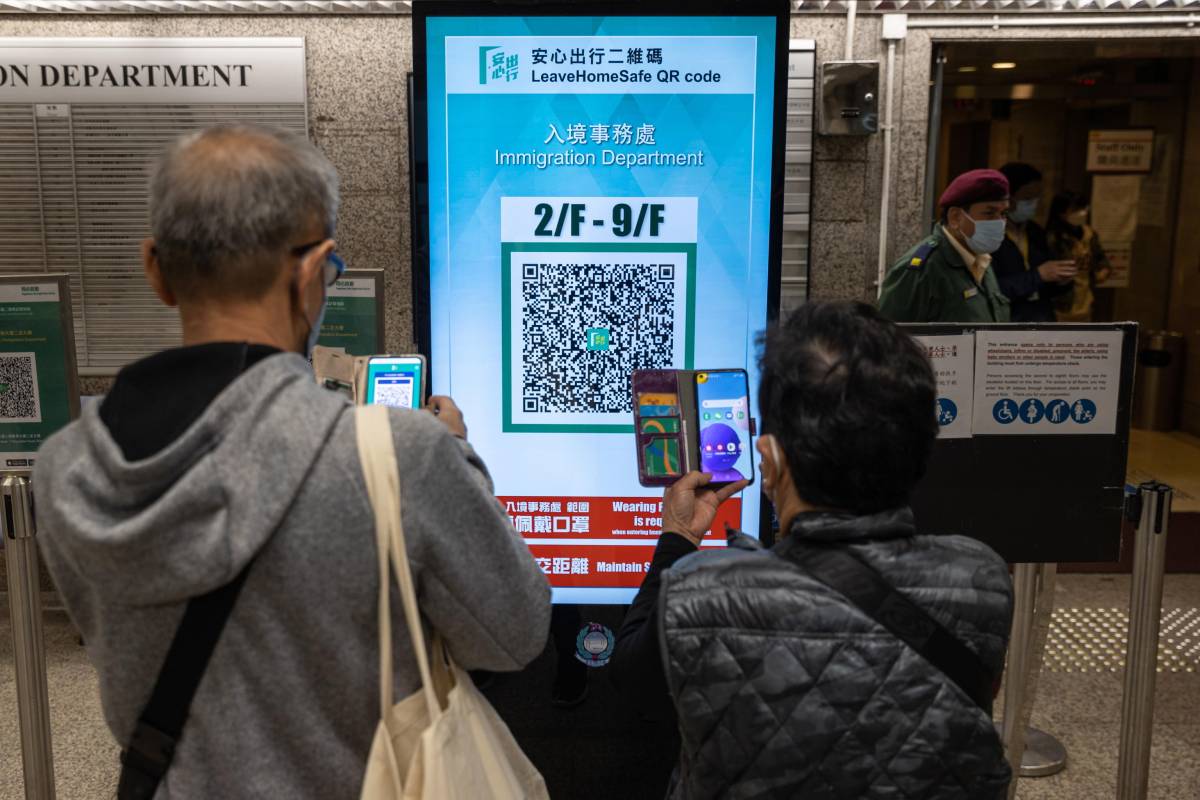 Il mistero dei QR code “impazziti”: cosa c'è dietro gli utenti dirottati su siti porno