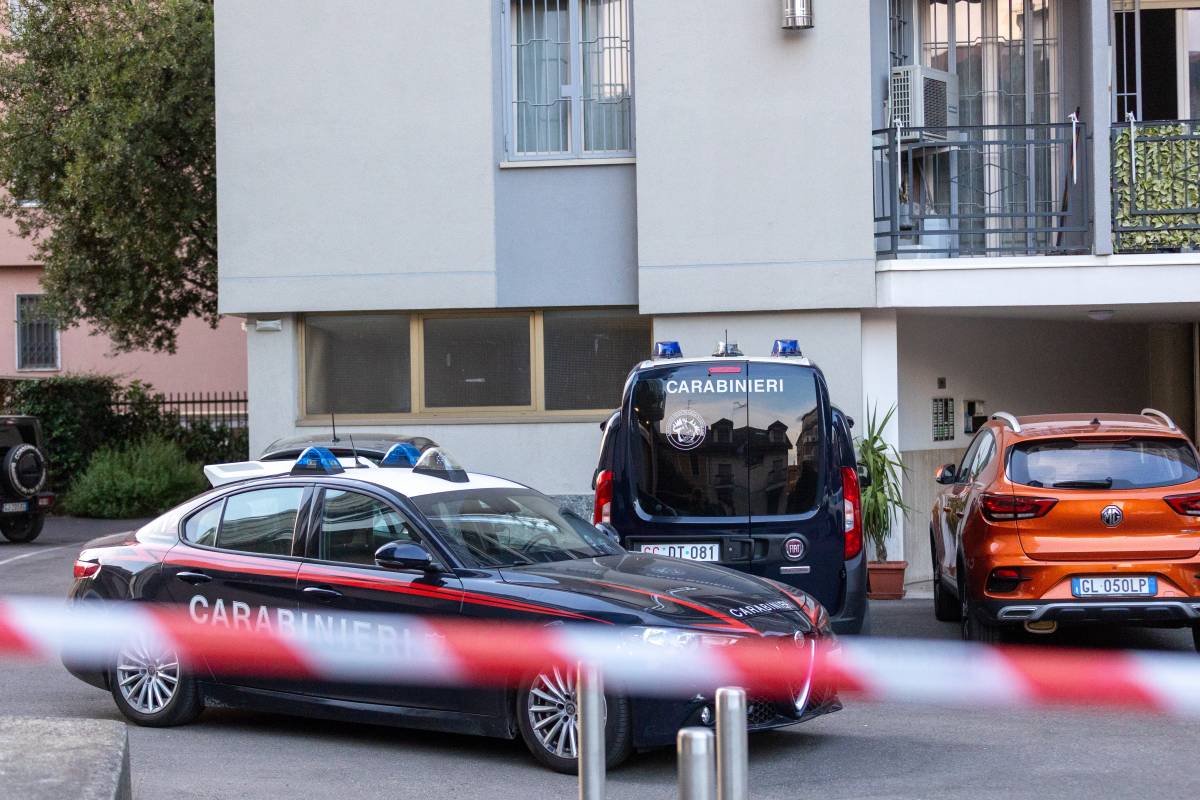 Scrive “Allah Akbar” sulla lama di un coltello e tenta di attaccare la polizia locale: fermato un marocchino