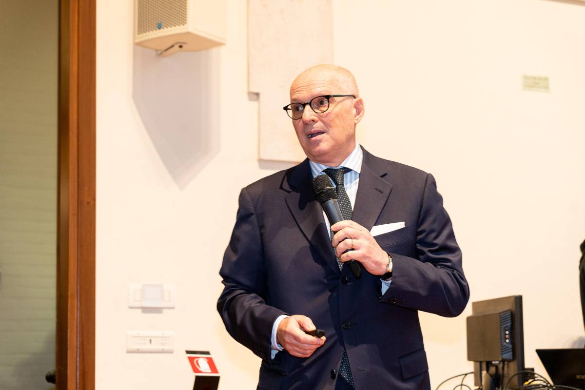 Anche Ricciardi inchioda Conte sulla pandemia: "Gestione frammentata per motivi politici"