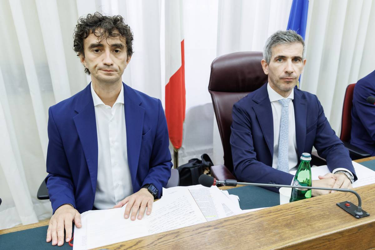 Covid, la verità di Bignami in audizione: "Disponibilità di mascherine limitata ma l’Italia donò tonnellate alla Cina"