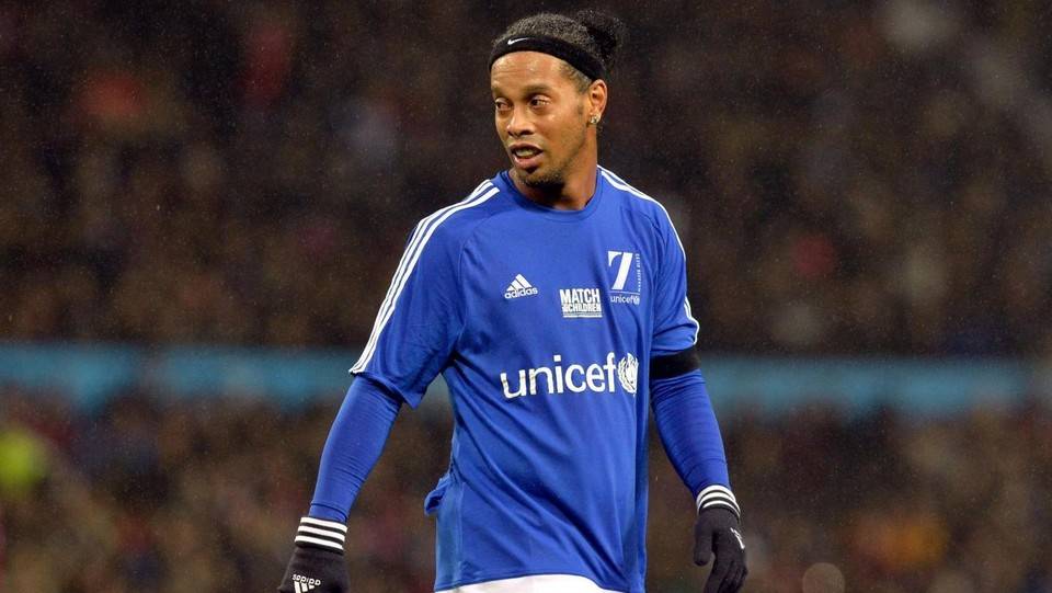 Ronaldinho paga per riavere il passaporto: 1,3 milioni di euro al fisco