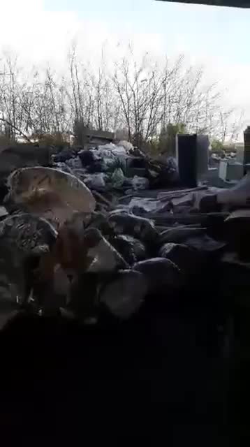 La discarica abusiva di Napoli