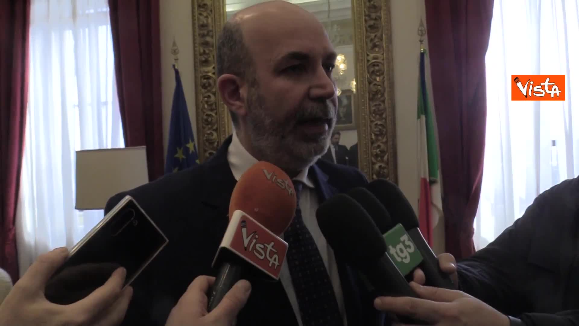 Coronavirus, Crimi: “Governo ha messo in campo tutte le misure necessarie”