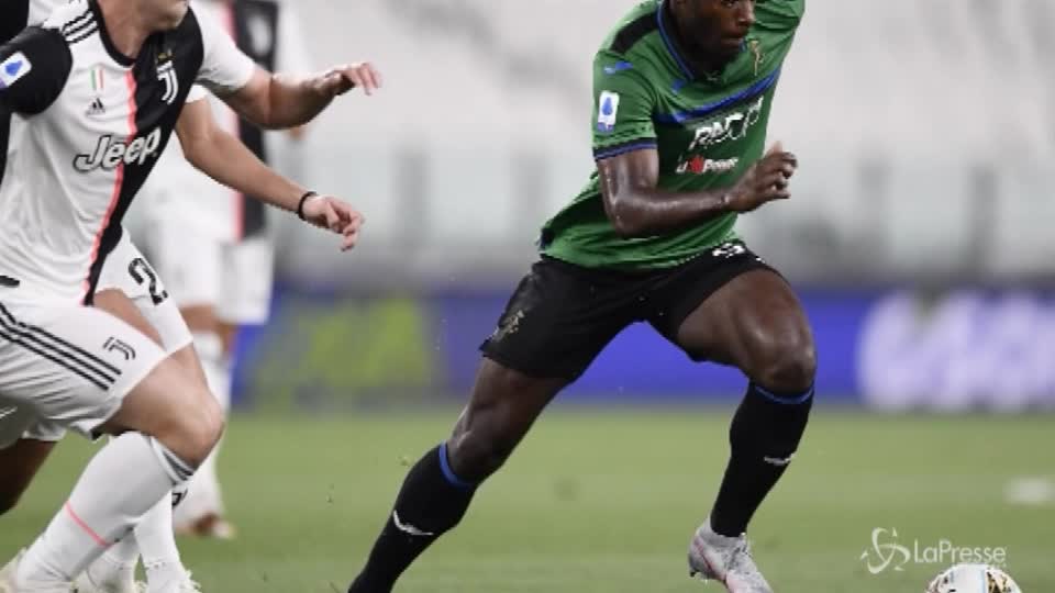 Serie A, CR7 su rigore salva la Juve: 2-2 con l'Atalanta