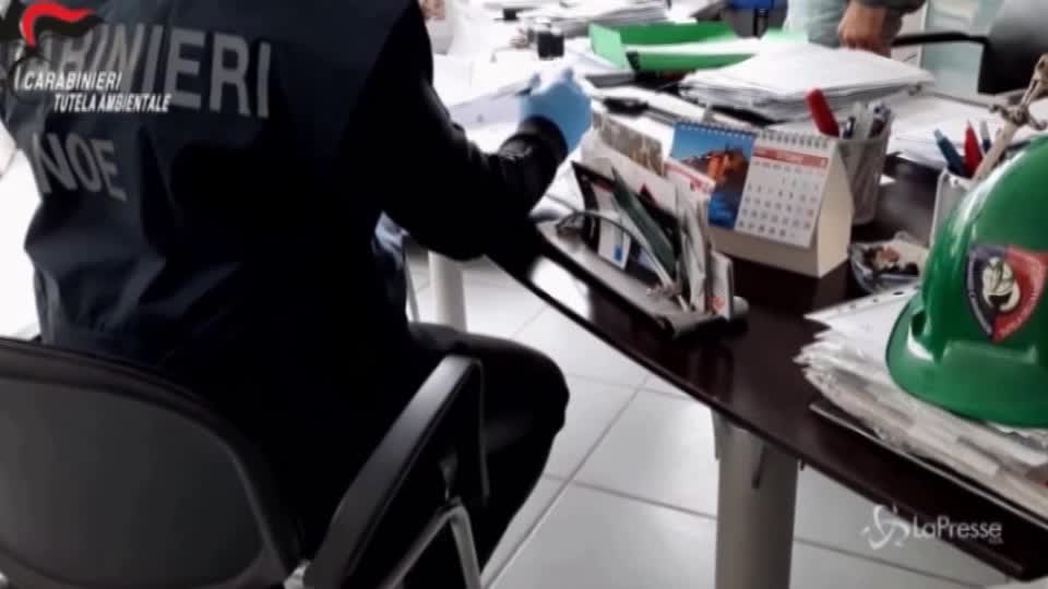 "Entrati e fuggiti dalle fogne, hanno fatto un buco nel pavimento"