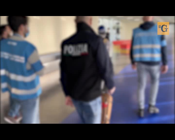 A Fiumicino arrivano gli "specialisti" dei rimpatri