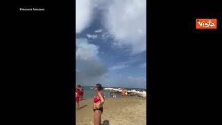 Roghi a Pescara, l'intervento degli elicotteri per spegnere le fiamme
