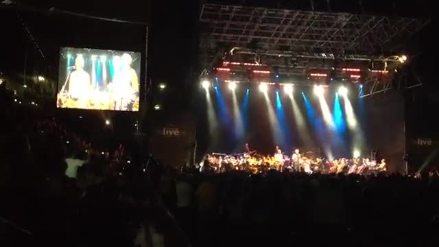 Travaglio canta con Battiato