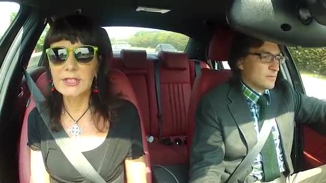 Elisabetta Sgarbi canta Battiato