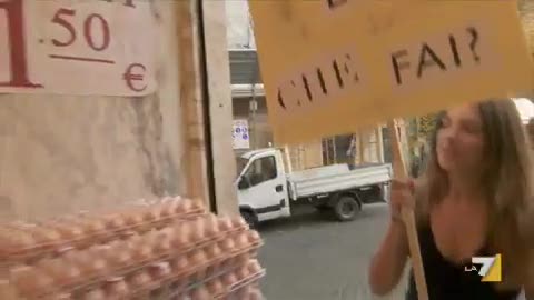 Servizio Pubblico: "Contro i politici ladri qualcuno sparerà"