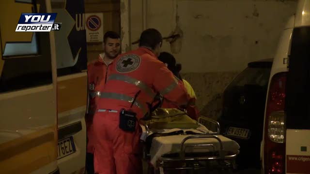 Genova, l'arrivo dei soccorritori