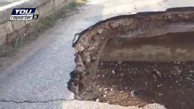 Emergenza Ginosa, voragine sul ponte