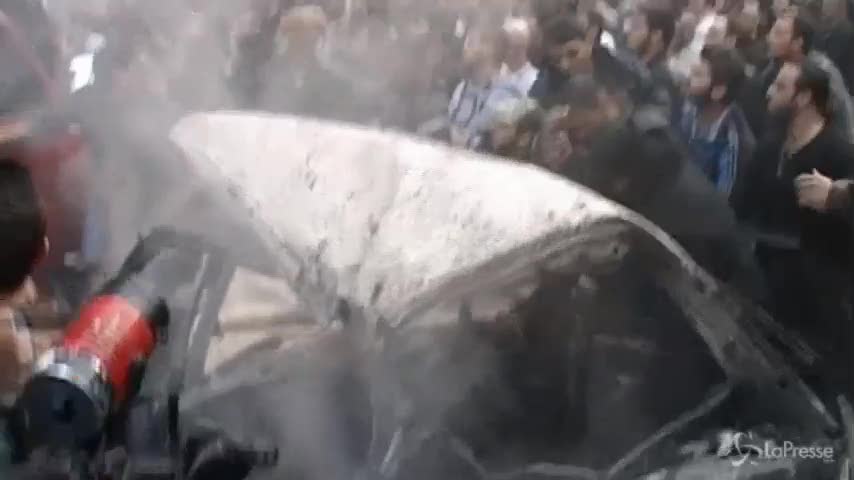 Libano, 20 kg di esplosivo in un Suv: esplosione a Beirut
