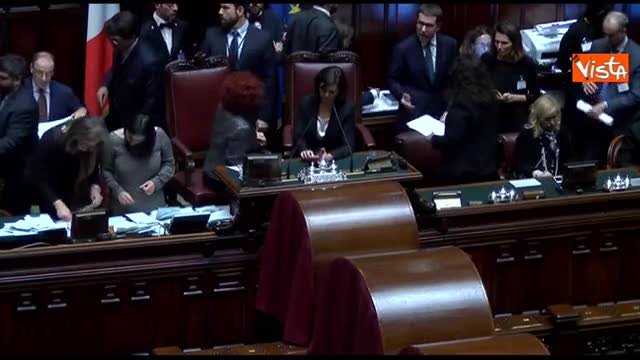 Presidenza tutta al femminile durante la votazione